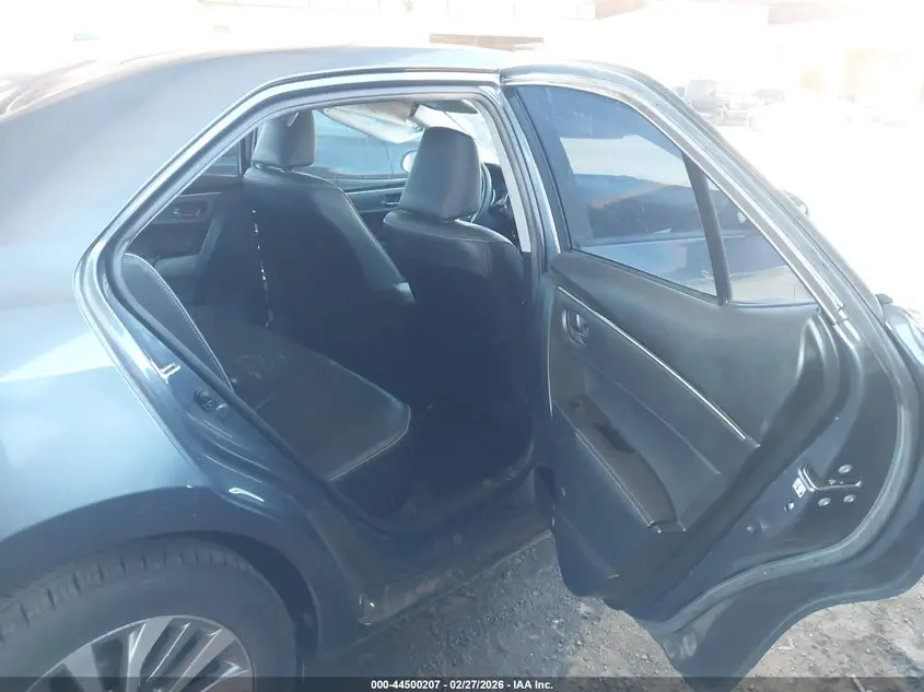 2018 TOYOTA COROLLA XLE