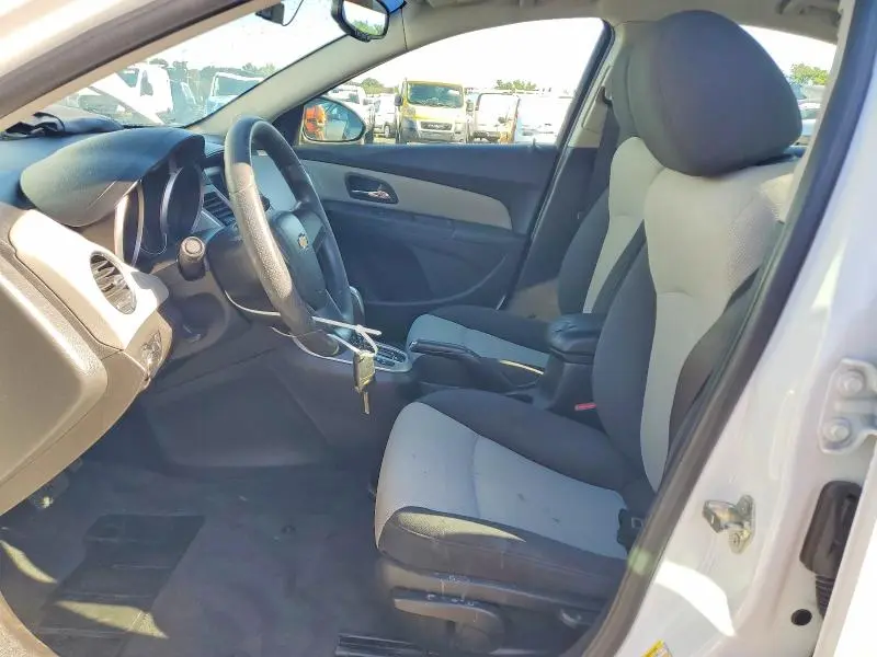 2011 CHEVROLET CRUZE LS  