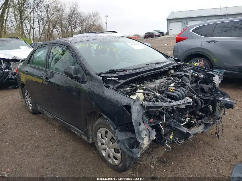 2013 TOYOTA COROLLA S