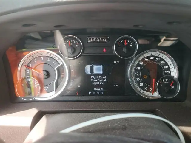 2016 RAM 1500 SLT  