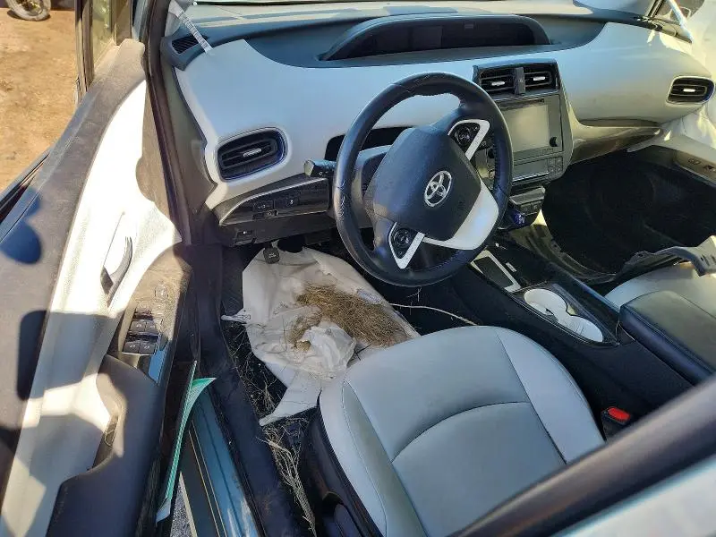 2016 TOYOTA PRIUS THREE TOURING  
