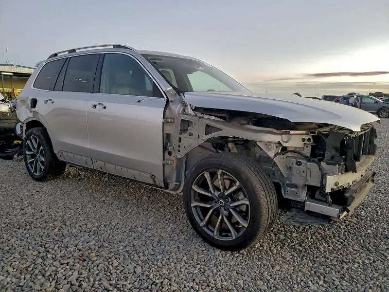 2019 VOLVO XC90 T6 MOMENTUM  
