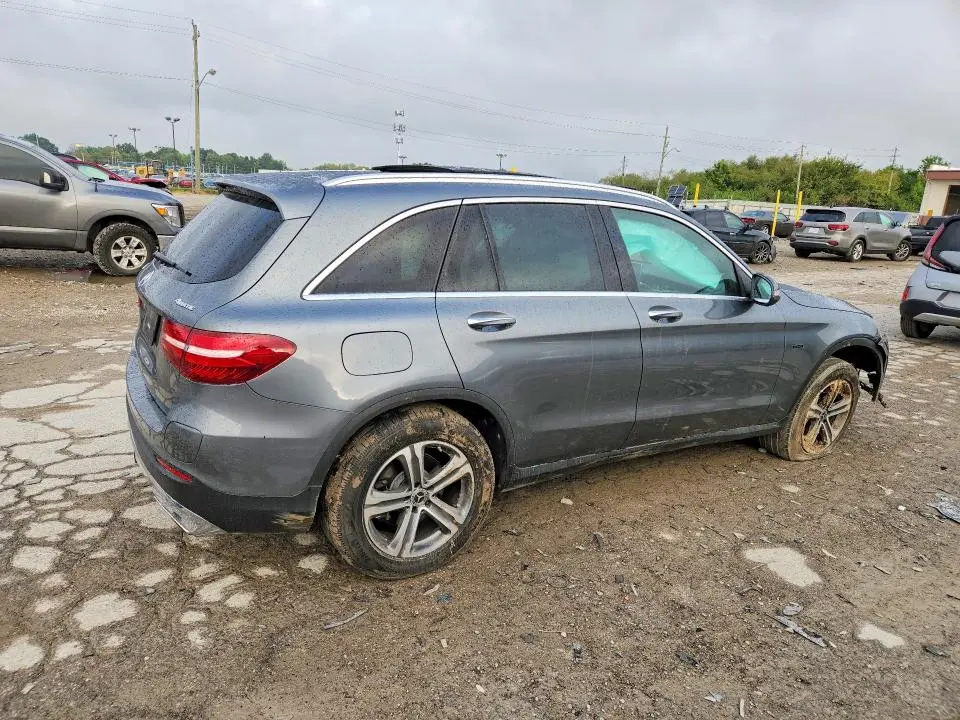 2019 MERCEDES-BENZ GLC 350E  