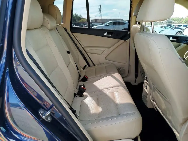 2016 VOLKSWAGEN TIGUAN S  