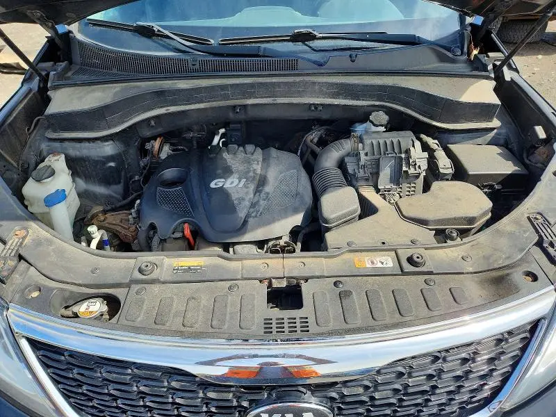 2014 KIA SORENTO LX  
