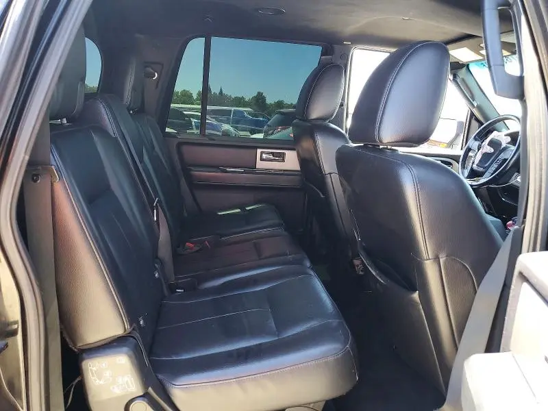 2016 FORD EXPEDITION EL XLT  