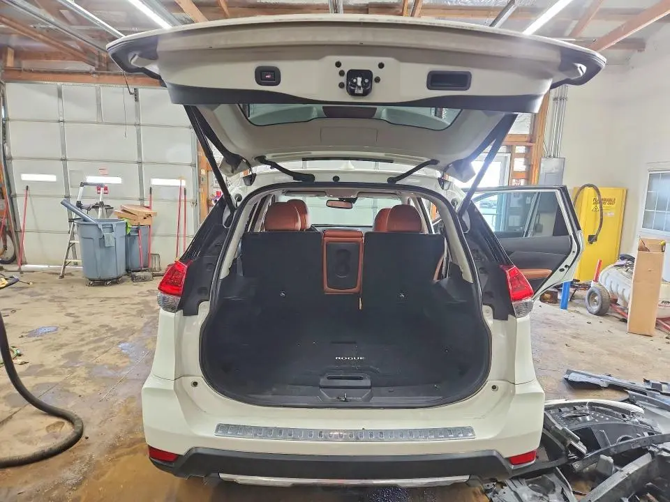 2018 NISSAN ROGUE SL  
