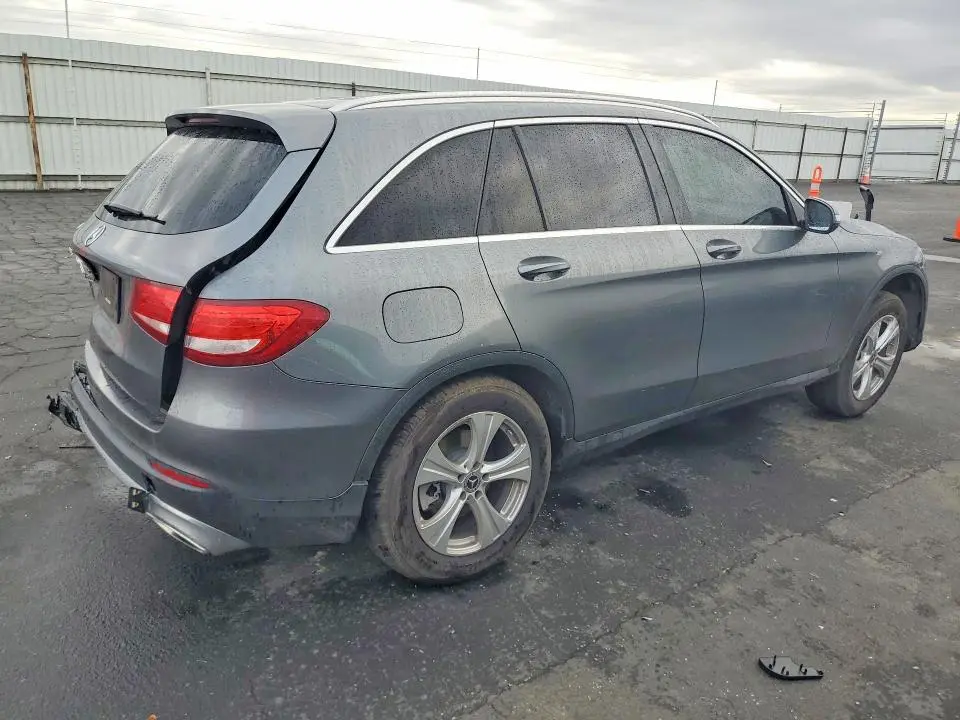 2017 MERCEDES-BENZ GLC 300  