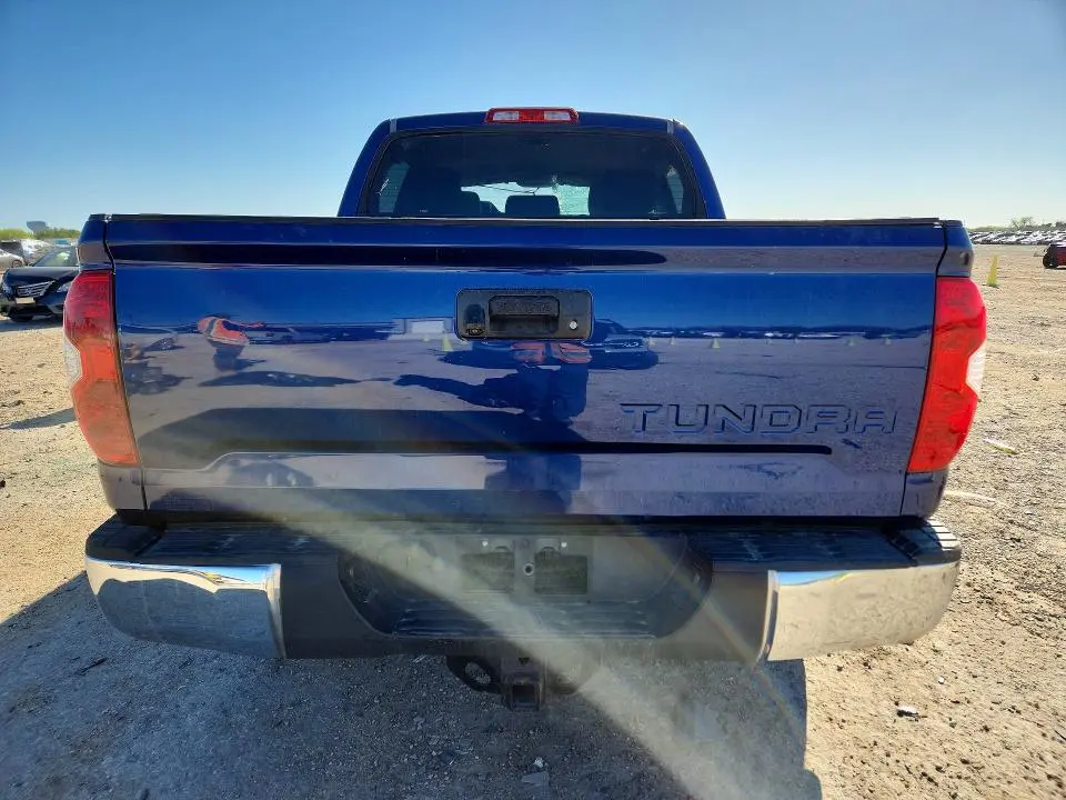 2015 TOYOTA TUNDRA SR5  