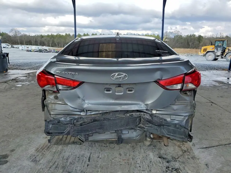 2014 HYUNDAI ELANTRA SE  