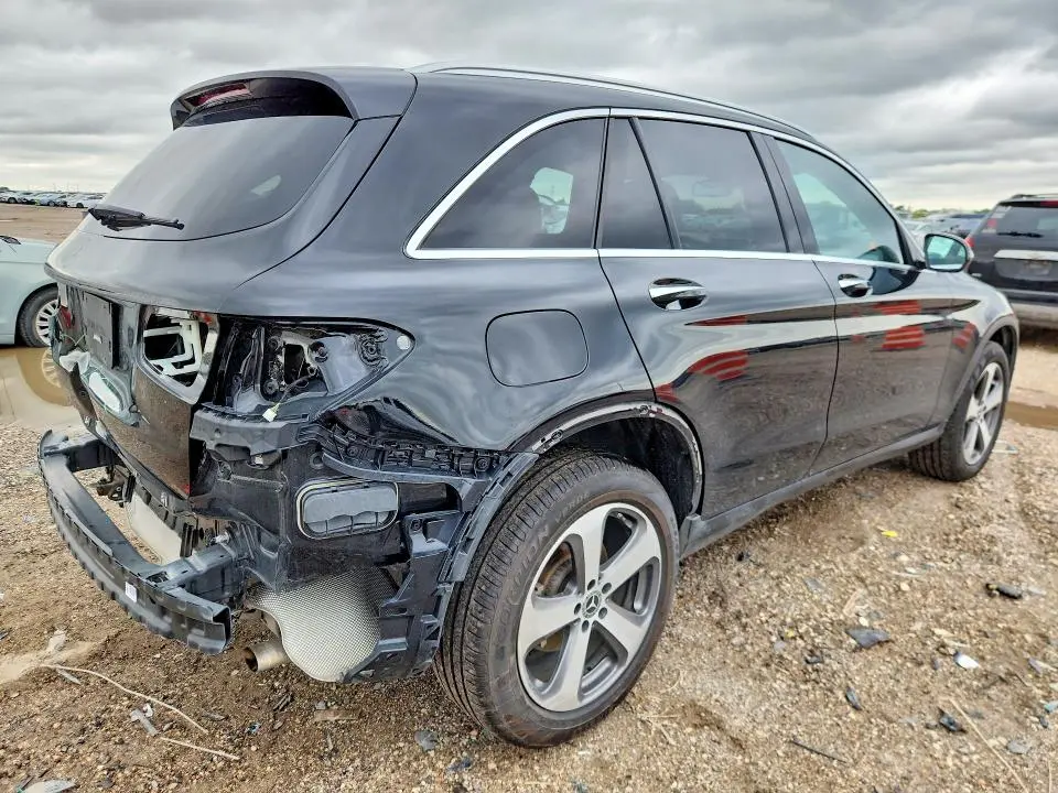 2018 MERCEDES-BENZ GLC 300  
