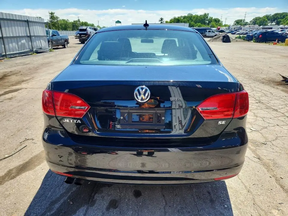 2014 VOLKSWAGEN JETTA SE  