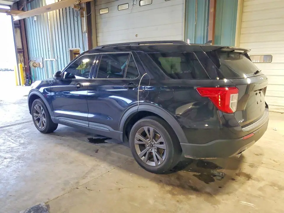2022 FORD EXPLORER XLT  