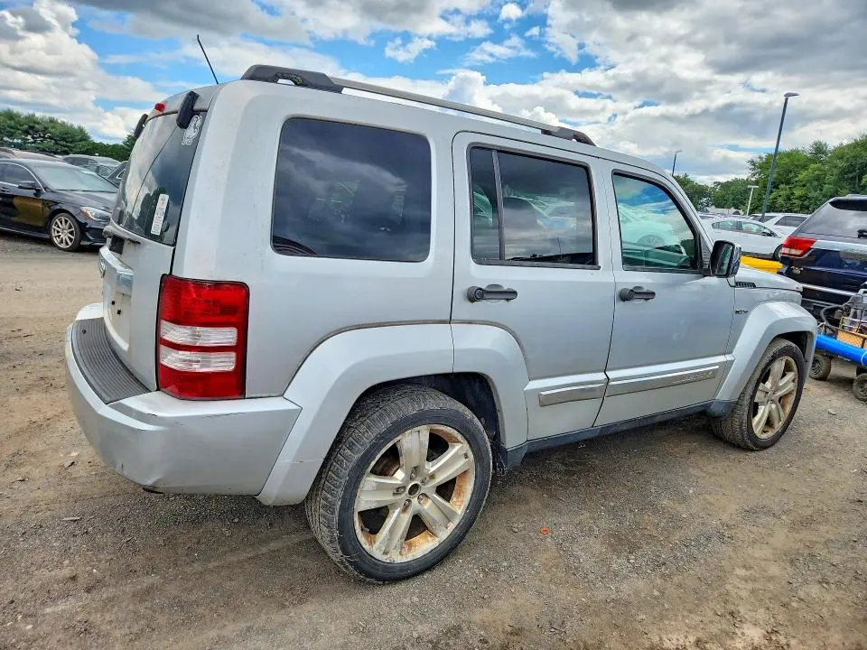 2011 JEEP LIBERTY SPORT  