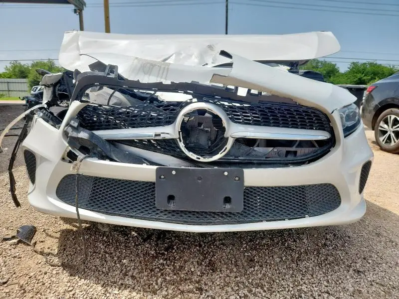 2020 MERCEDES-BENZ A 220  