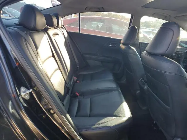 2016 HONDA ACCORD TOURING  