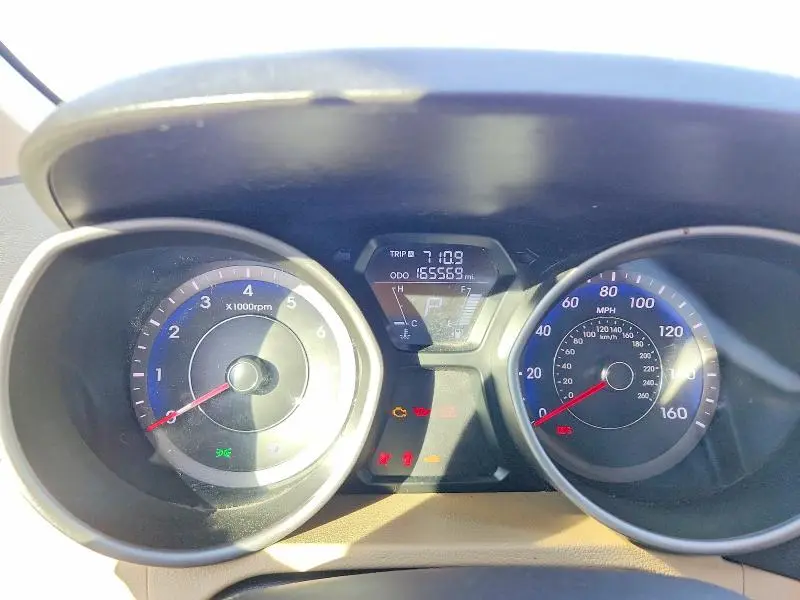 2013 HYUN ELANTRA GL   