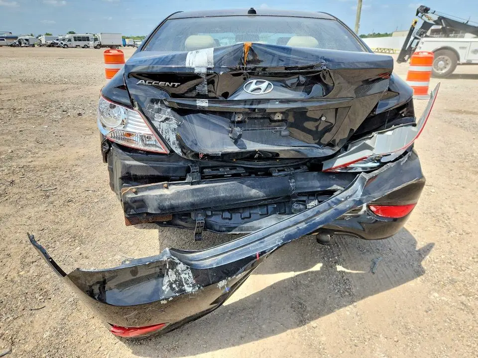 2013 HYUNDAI ACCENT GLS  
