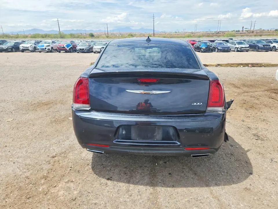 2018 CHRYSLER 300 S  