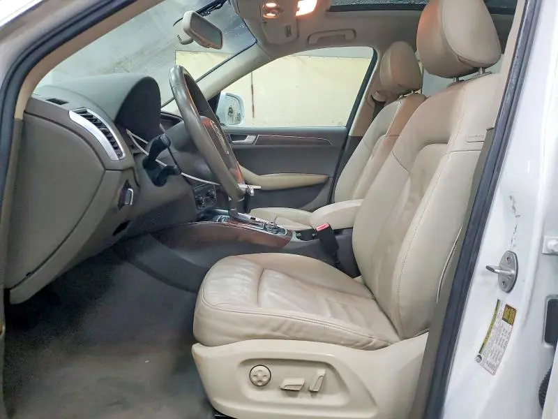 2011 AUDI Q5 PREMIUM PLUS  