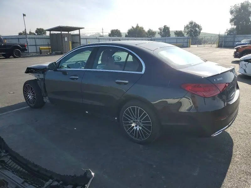 2025 MERCEDES-BENZ C 300  