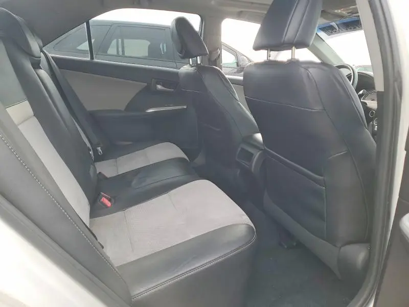 2012 TOYOTA CAMRY SE  