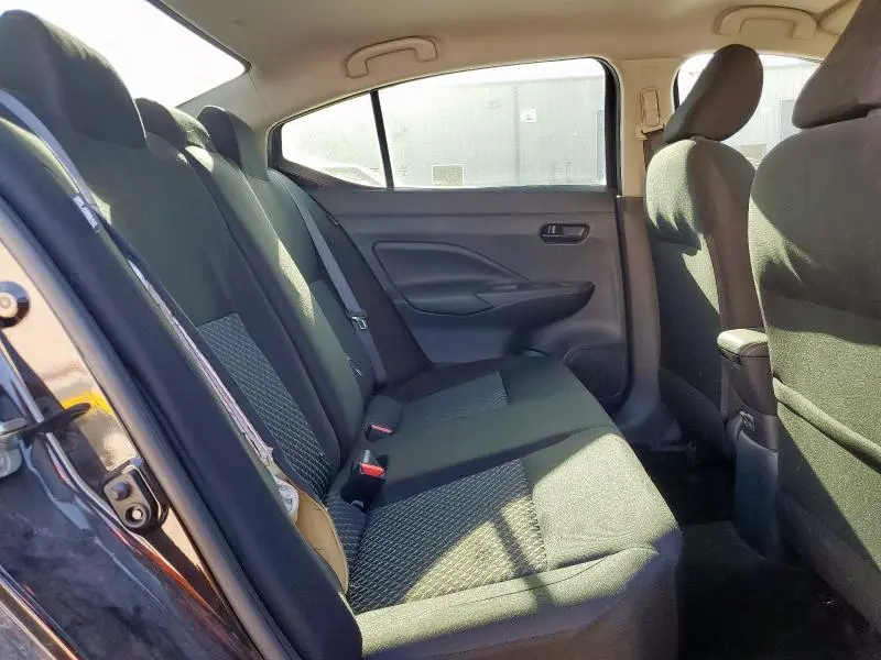 2020 NISSAN VERSA S  