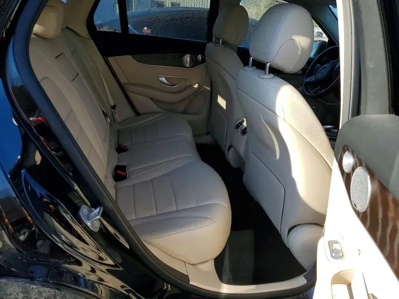 2019 MERCEDES-BENZ GLC 350E  