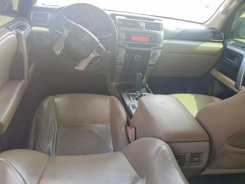2011 TOYOTA 4RUNNER SR5  