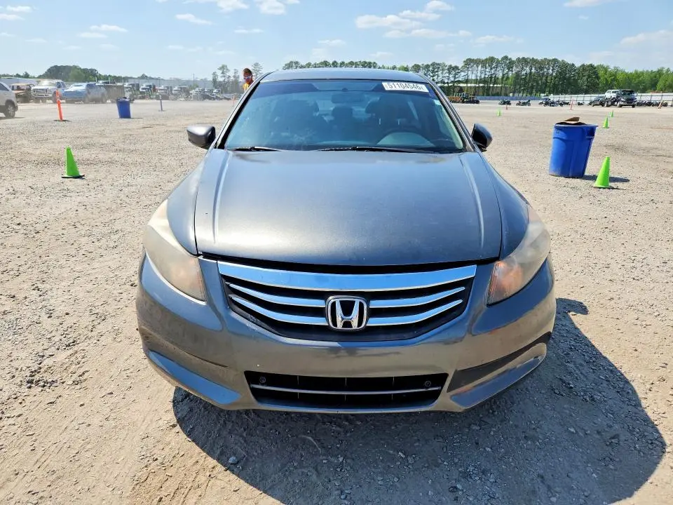 2011 HONDA ACCORD SE  