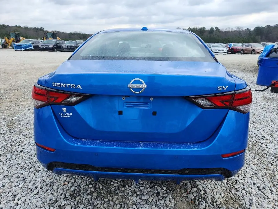2024 NISSAN SENTRA SV  