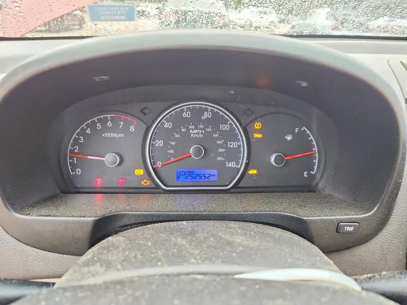 2010 HYUNDAI ELANTRA   