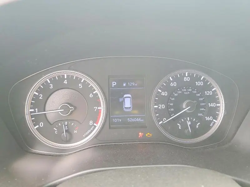 2020 HYUNDAI SANTA FE SE  