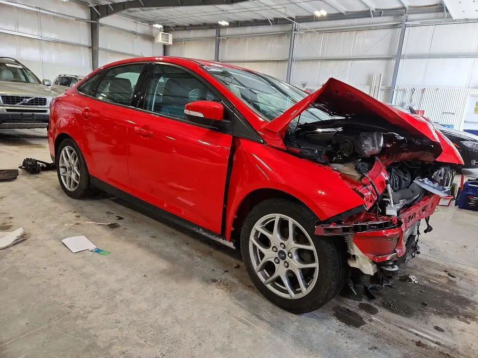2015 FORD FOCUS SE  