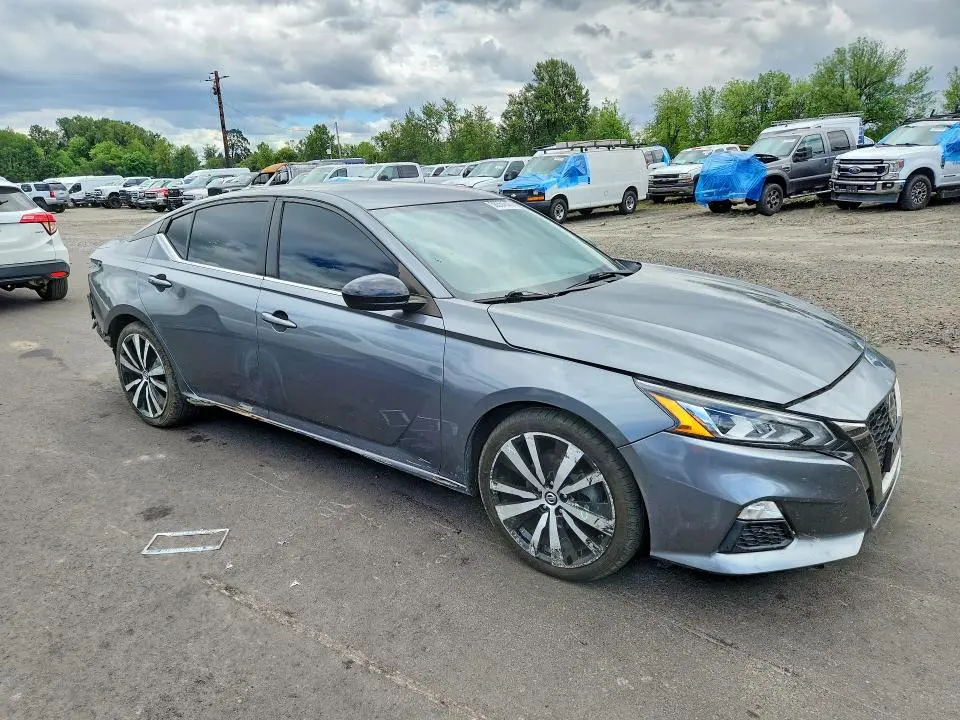 2020 NISSAN ALTIMA SR  