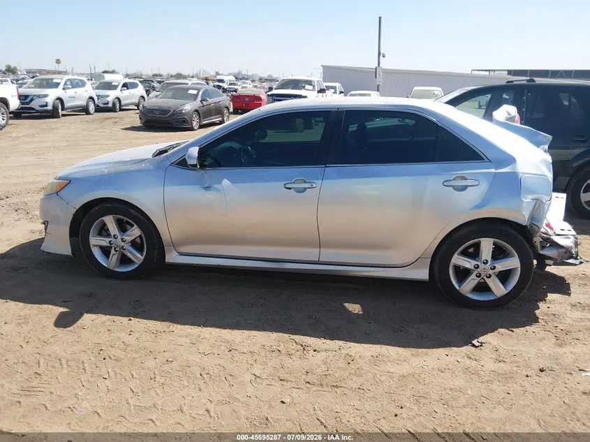 2013 TOYOTA CAMRY SE