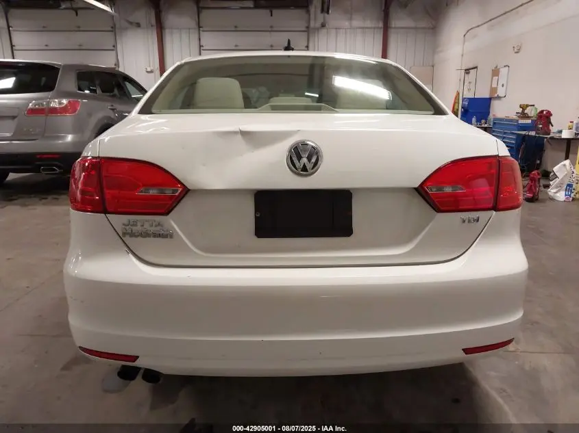 2012 VOLKSWAGEN JETTA 2.0L TDI
