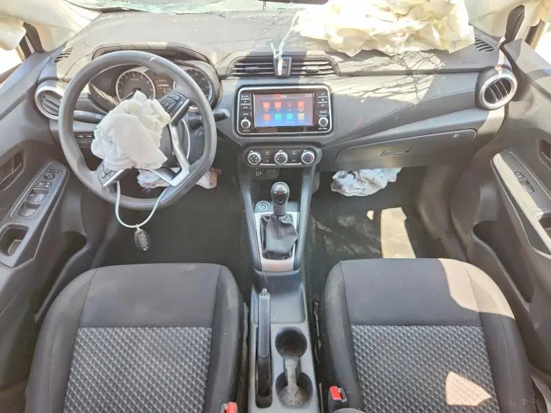 2021 NISSAN VERSA S  