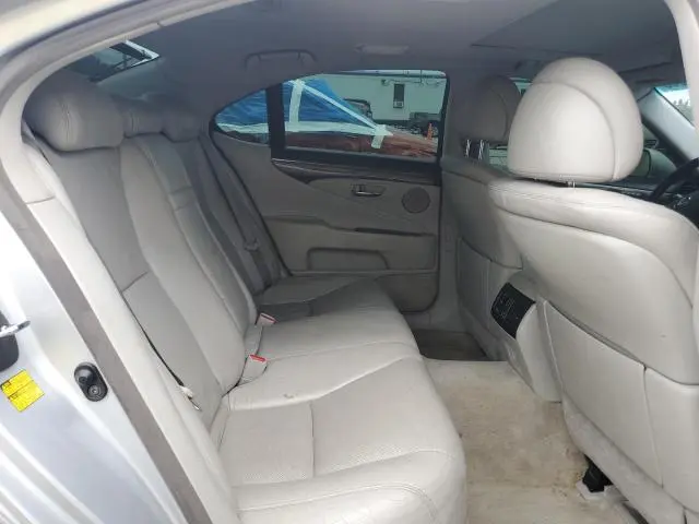2010 LEXUS LS 460  