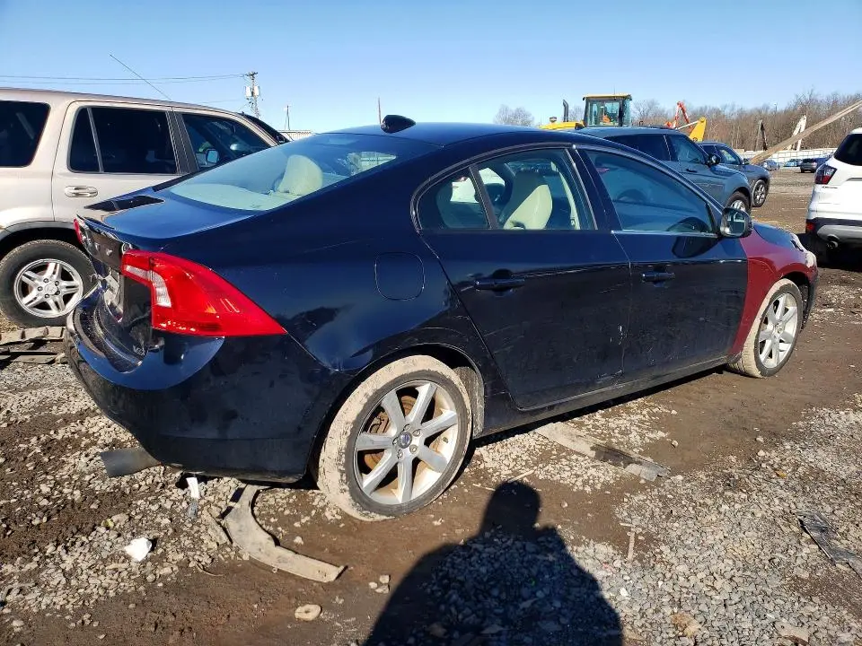 2016 VOLVO S60 PREMIER  