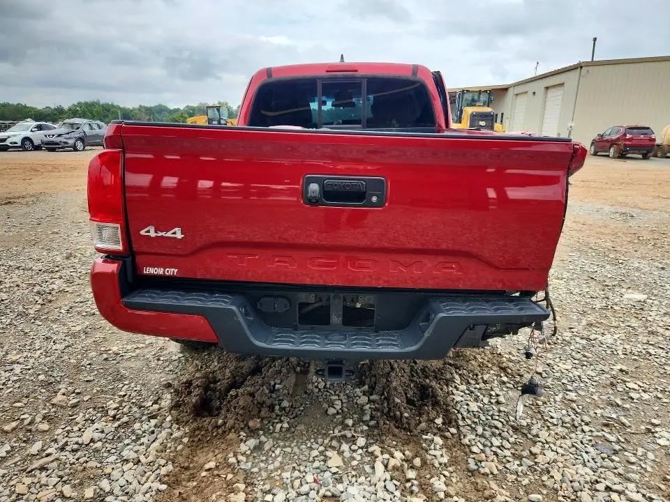 2016 TOYOTA TACOMA SR  