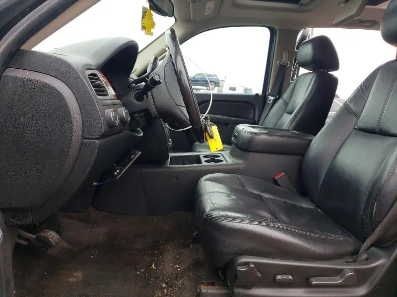 2010 CHEVROLET SUBURBAN K1500 LT  