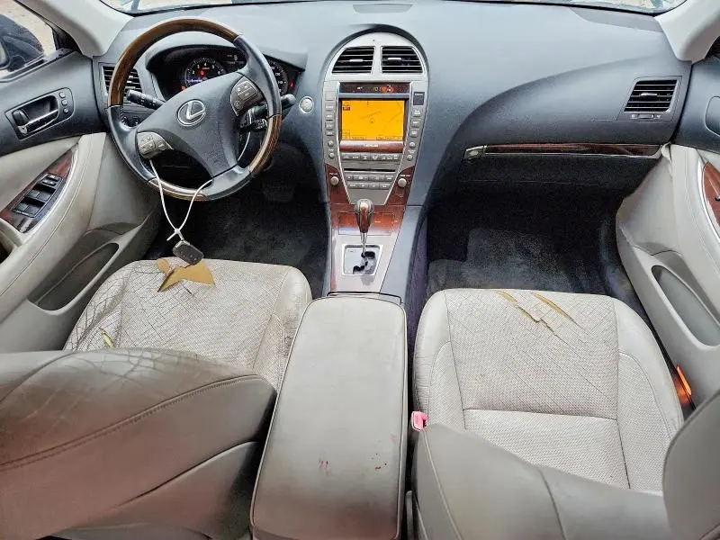 2011 LEXUS ES 350  