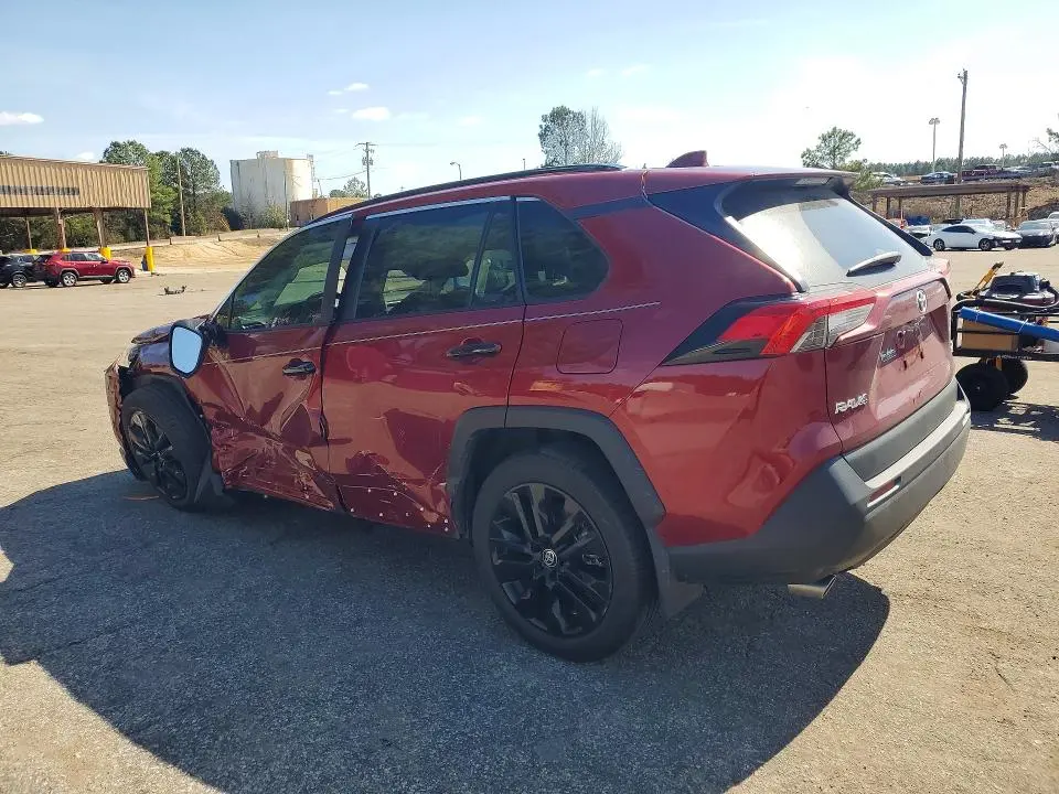 2024 TOYOTA RAV4 XLE PREMIUM  