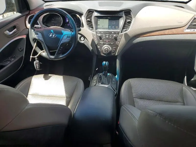 2017 HYUNDAI SANTA FE SE ULTIMATE  