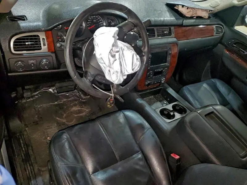 2010 CHEVROLET SUBURBAN K1500 LT  