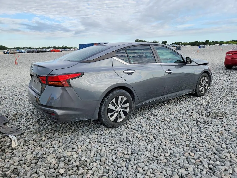 2019 NISSAN ALTIMA S  