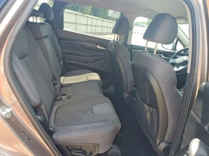 2020 HYUNDAI SANTA FE SE  