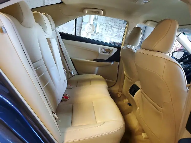 2017 TOYOTA CAMRY XLE  