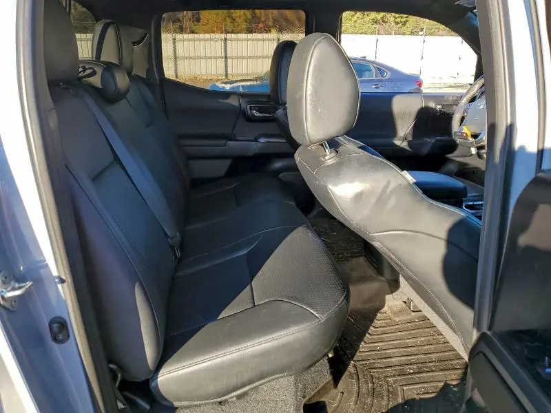 2019 TOYOTA TACOMA DOUBLE CAB  